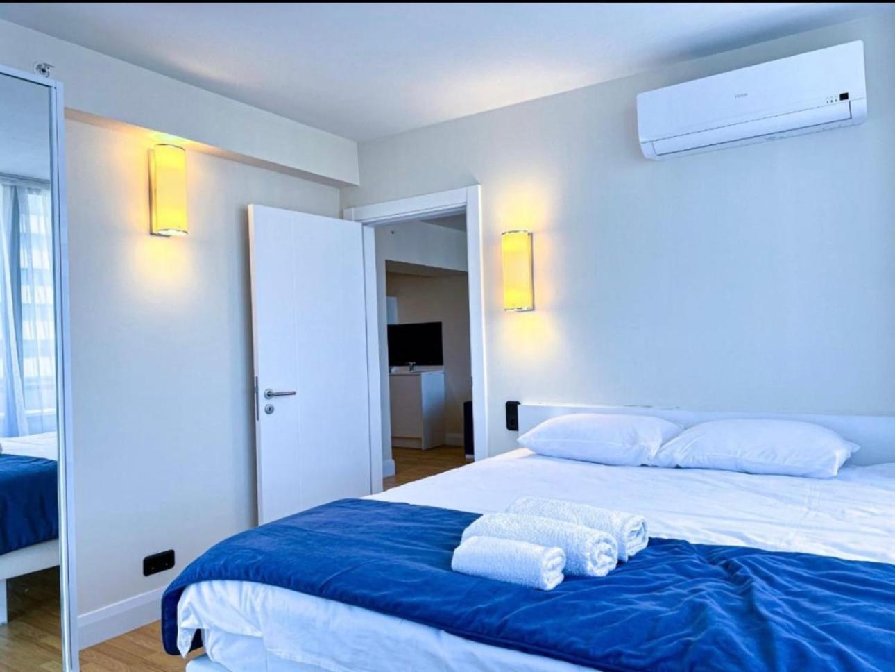 Orbi City Apartment With Sea View Батуми Екстериор снимка