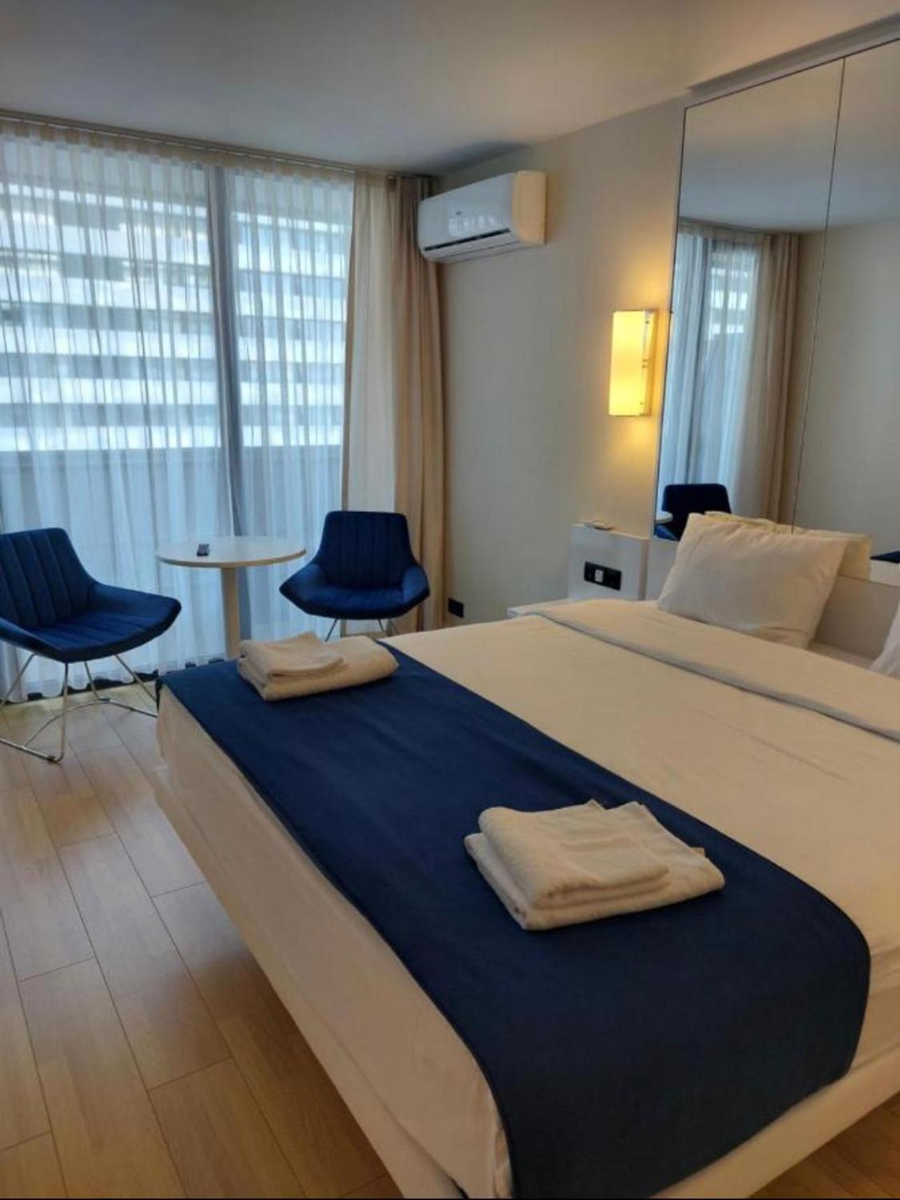 Orbi City Apartment With Sea View Батуми Екстериор снимка