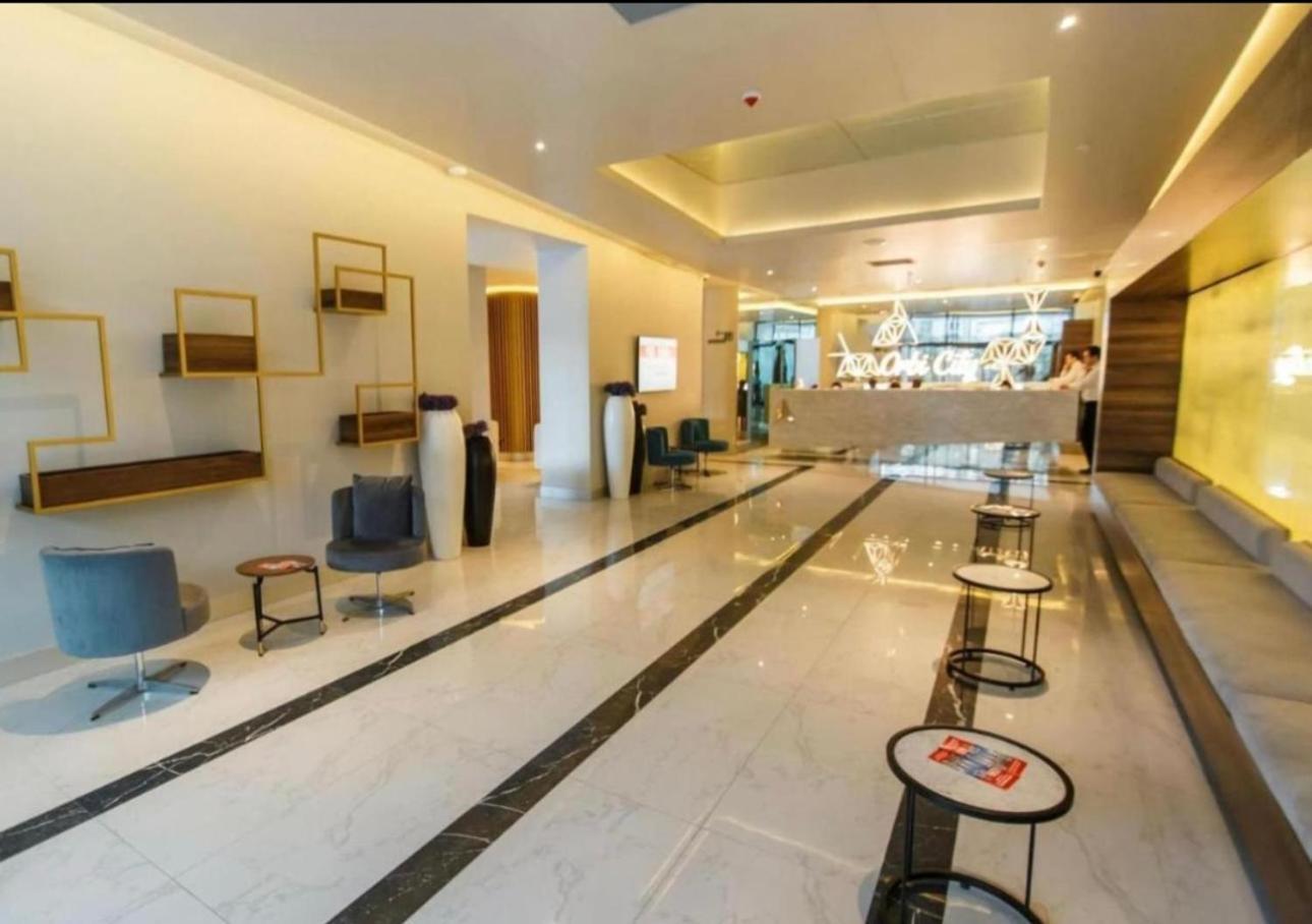 Orbi City Apartment With Sea View Батуми Екстериор снимка