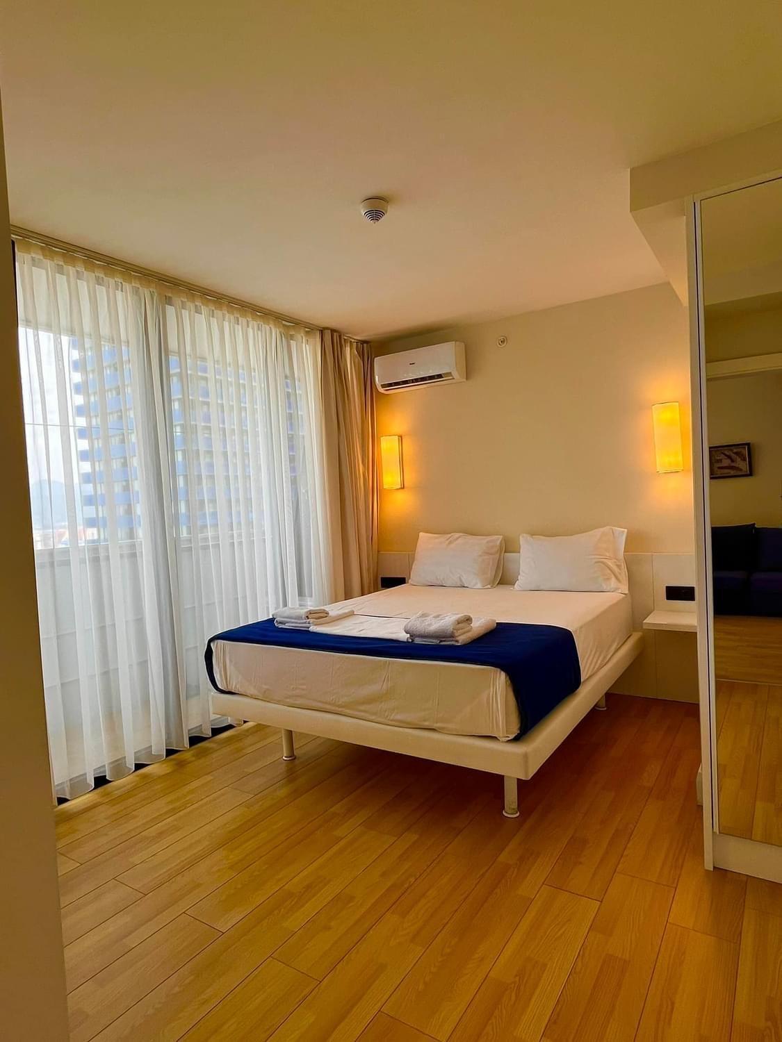 Orbi City Apartment With Sea View Батуми Екстериор снимка