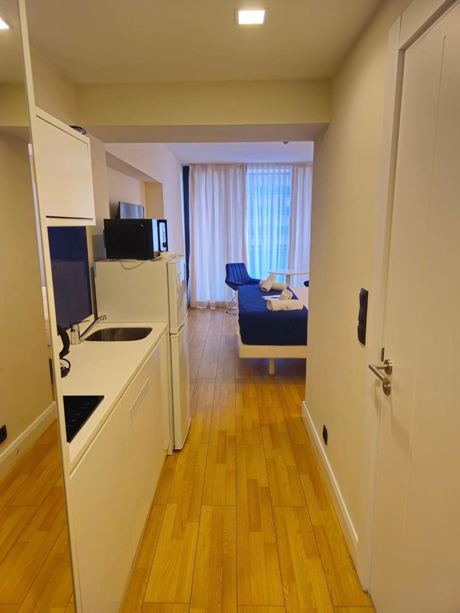 Orbi City Apartment With Sea View Батуми Екстериор снимка
