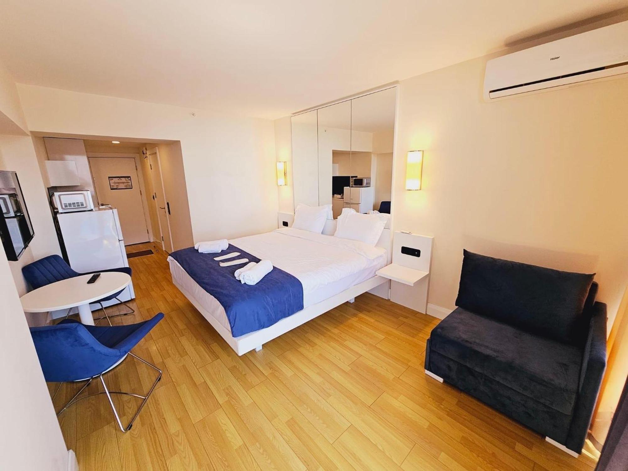 Orbi City Apartment With Sea View Батуми Екстериор снимка