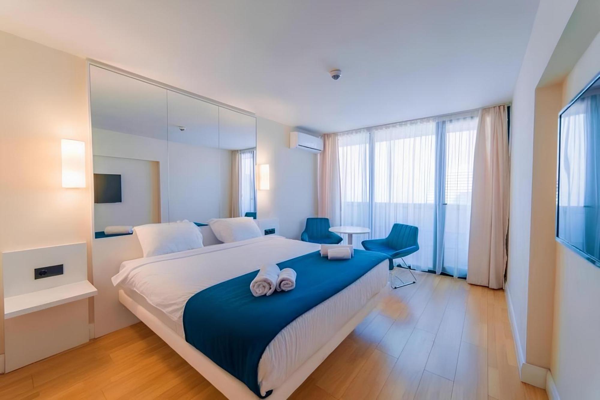 Orbi City Apartment With Sea View Батуми Екстериор снимка